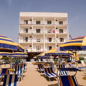 2* 酒店 Garda